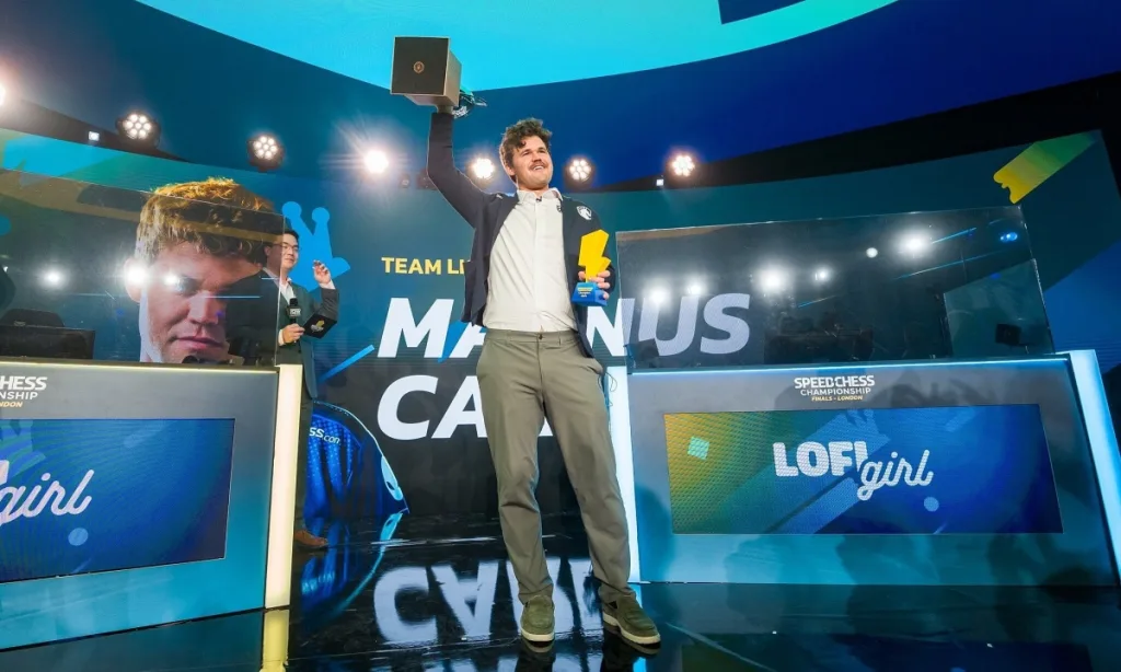 Carlsen lần thứ năm vô địch Speed Chess Championship
