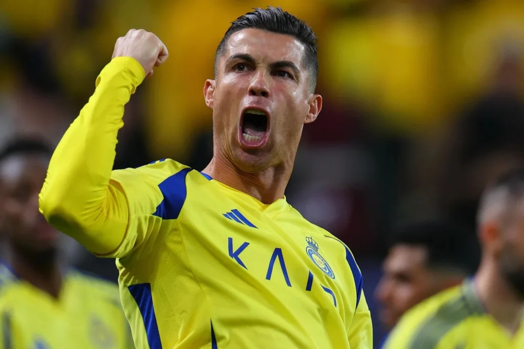 Hé lộ mức phí khổng lồ để đưa C.Ronaldo rời Al Nassr