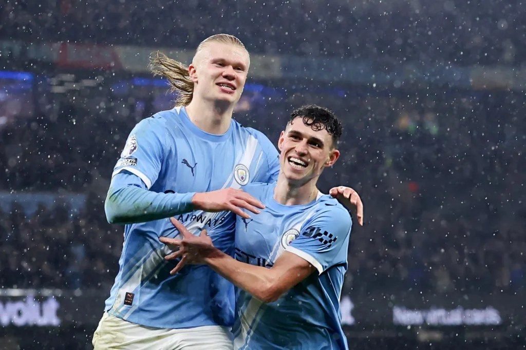 Man City thắng đậm Fulham, tiếp tục bám đuổi Arsenal