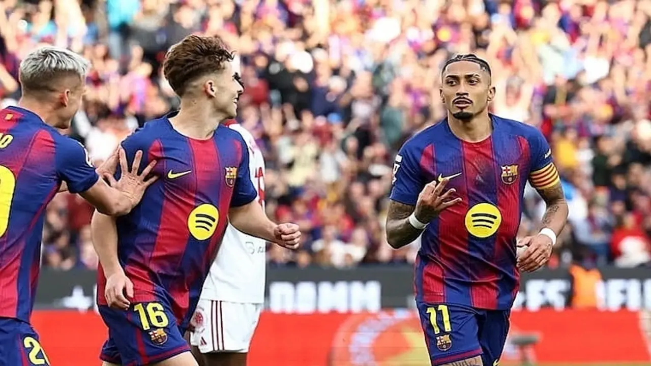 Barca thắng đậm Sevilla nhờ hat-trick của Raphinha