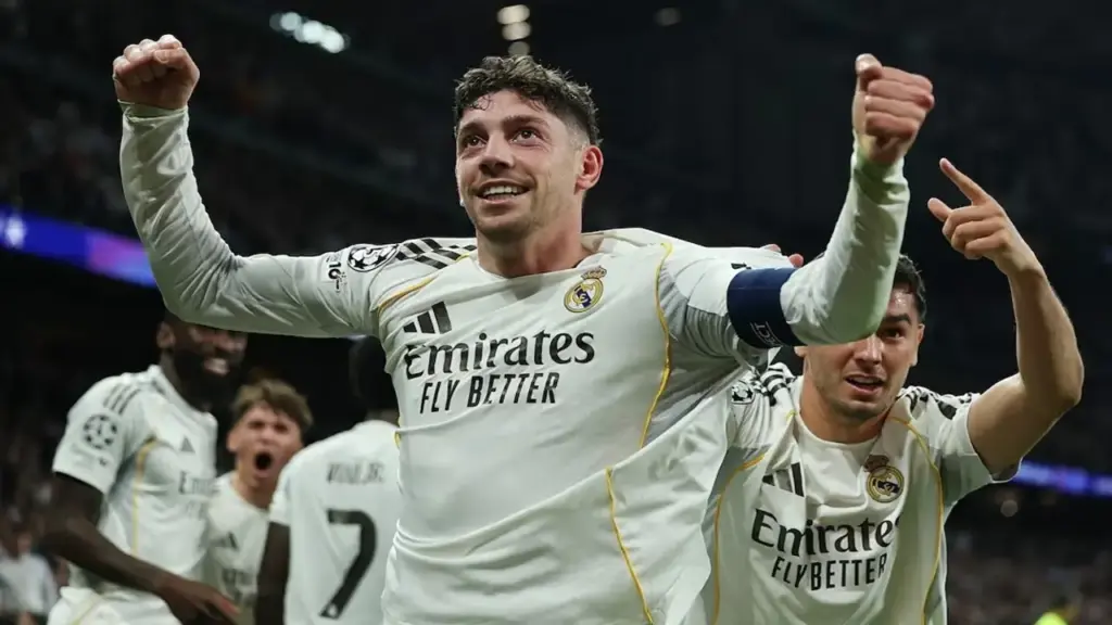 Đêm mê ly của Valverde ở Champions League