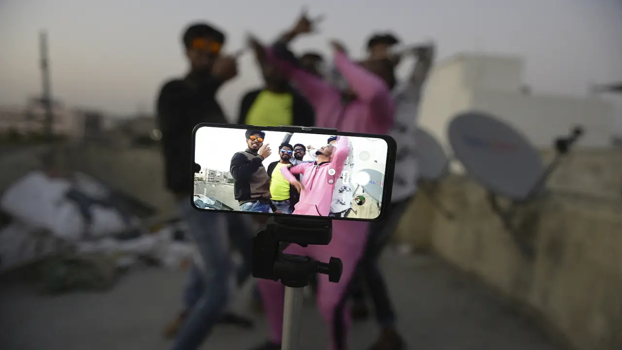 Gen Z hoài niệm TikTok cũ