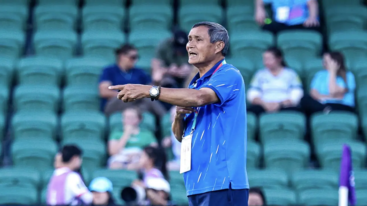 HLV Mai Đức Chung: 'Tôi xin rút lui'