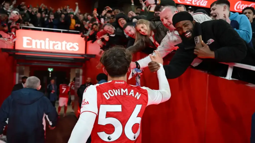 Khoảnh khắc bước ra ánh sáng của Max Dowman