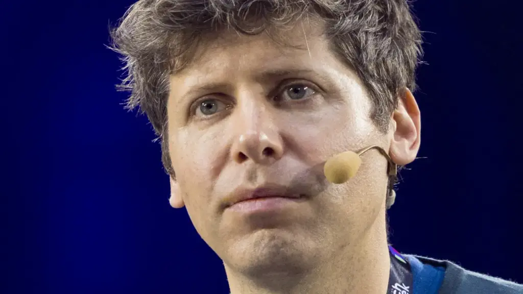 Ông chủ ChatGPT: AI đang trở thành 'vật tế' cho sa thải