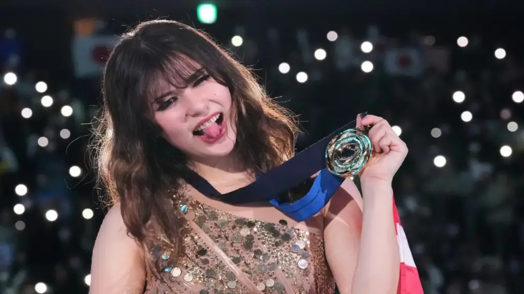 'Thiên thần băng' Alysa Liu: Người thương của nước Mỹ